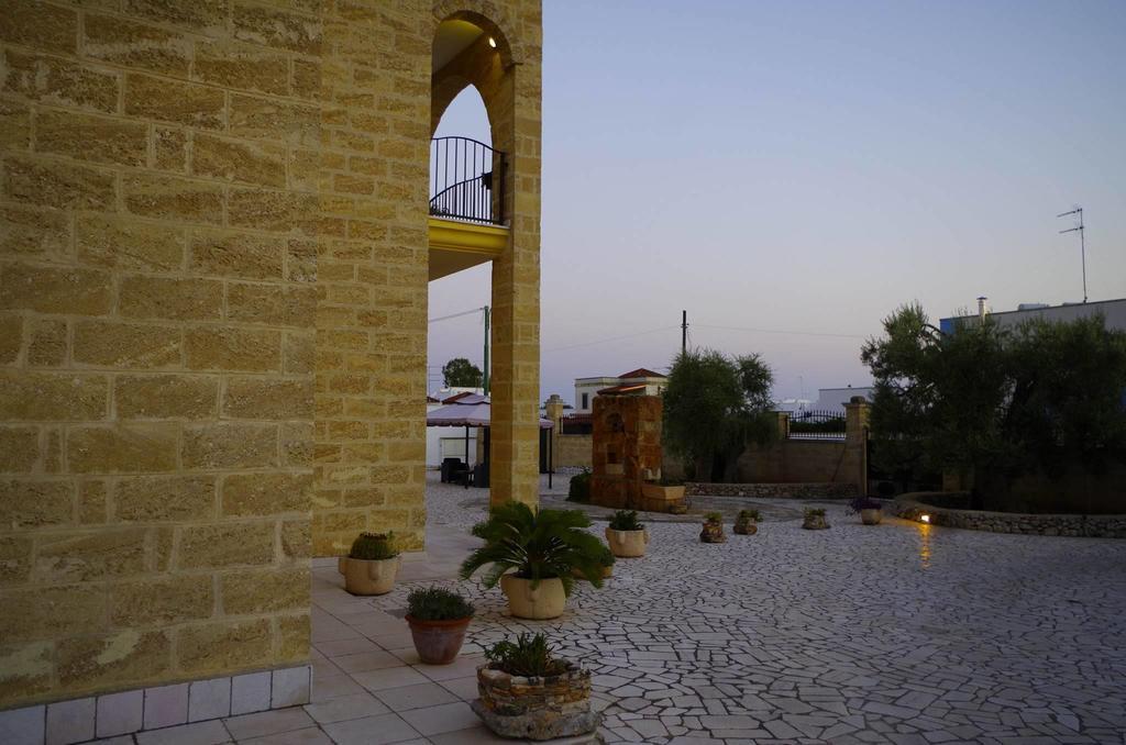 Villa Arneide Bed And Breakfast Torre Lapillo Ngoại thất bức ảnh